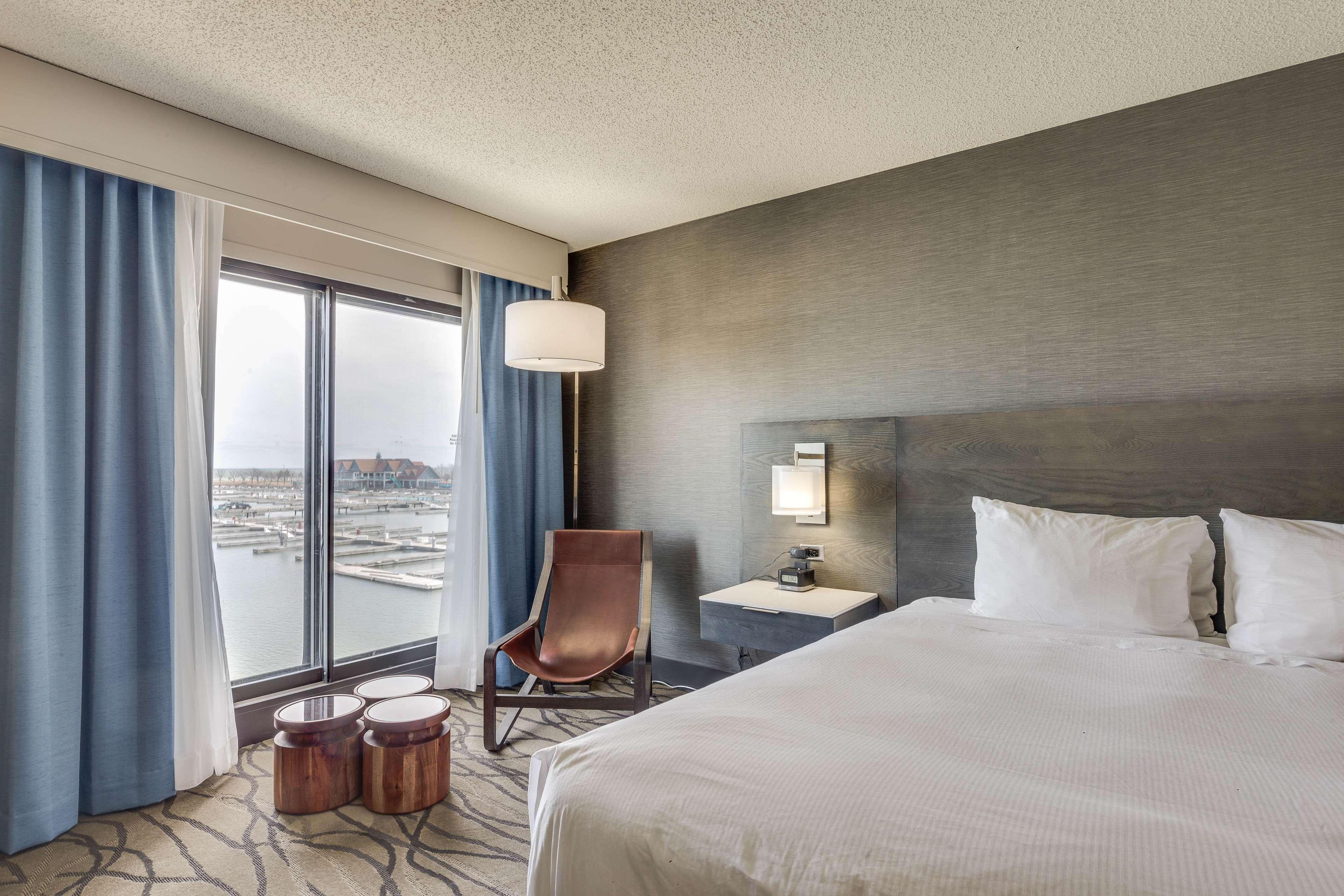 Doubletree By Hilton Racine Harbourwalk Hotel Ngoại thất bức ảnh