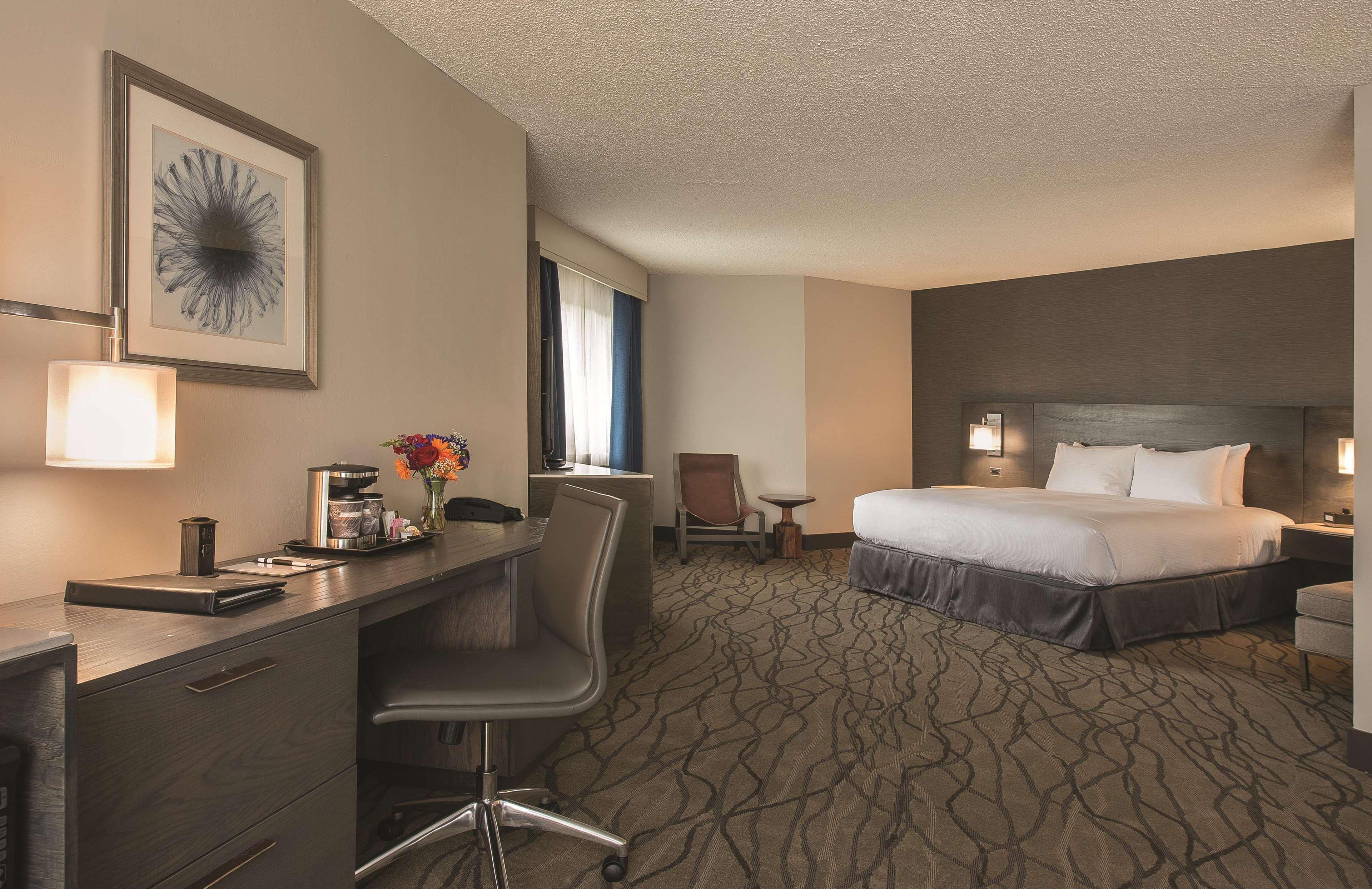 Doubletree By Hilton Racine Harbourwalk Hotel Ngoại thất bức ảnh