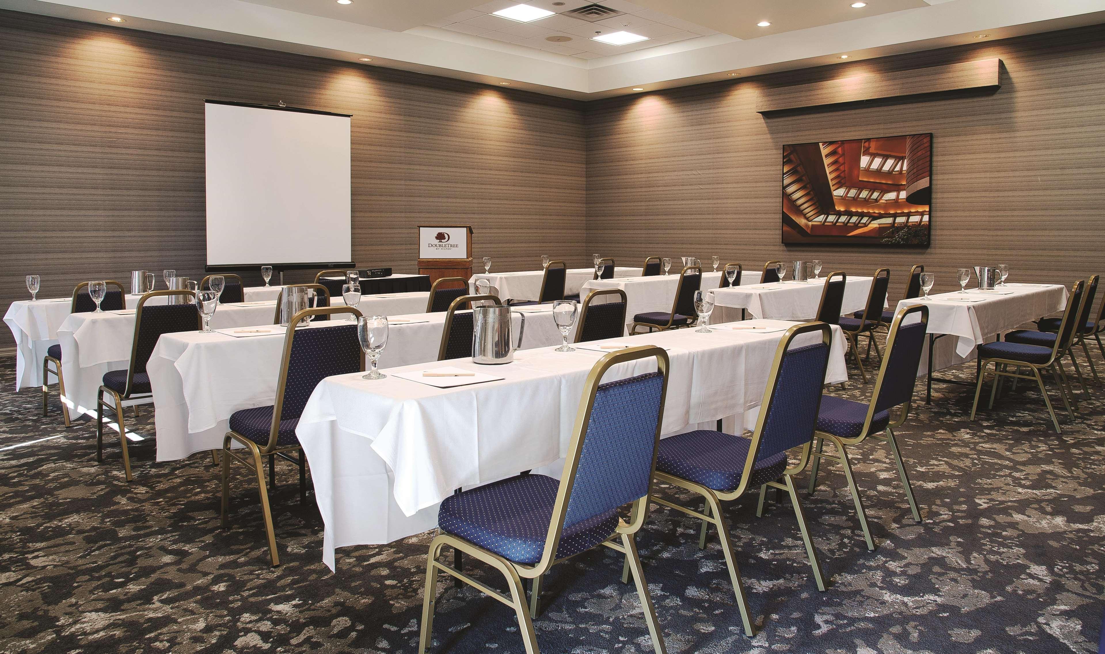 Doubletree By Hilton Racine Harbourwalk Hotel Ngoại thất bức ảnh