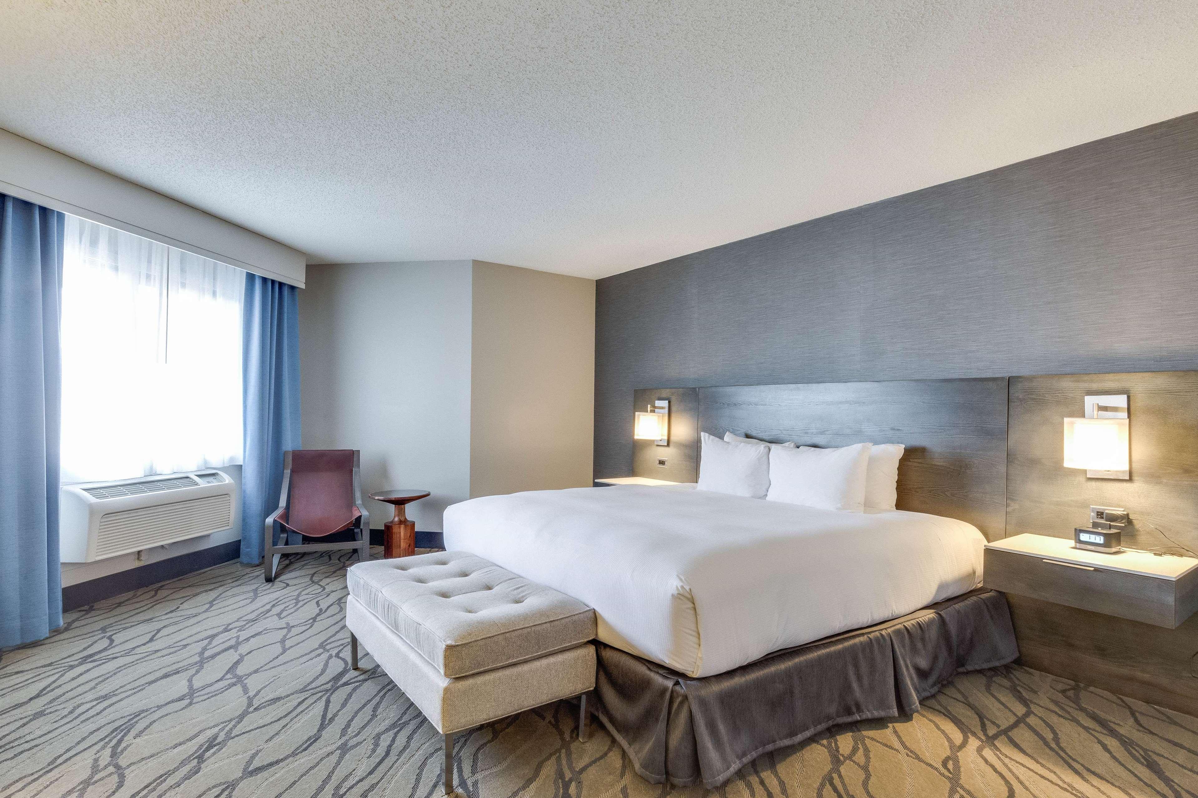 Doubletree By Hilton Racine Harbourwalk Hotel Ngoại thất bức ảnh