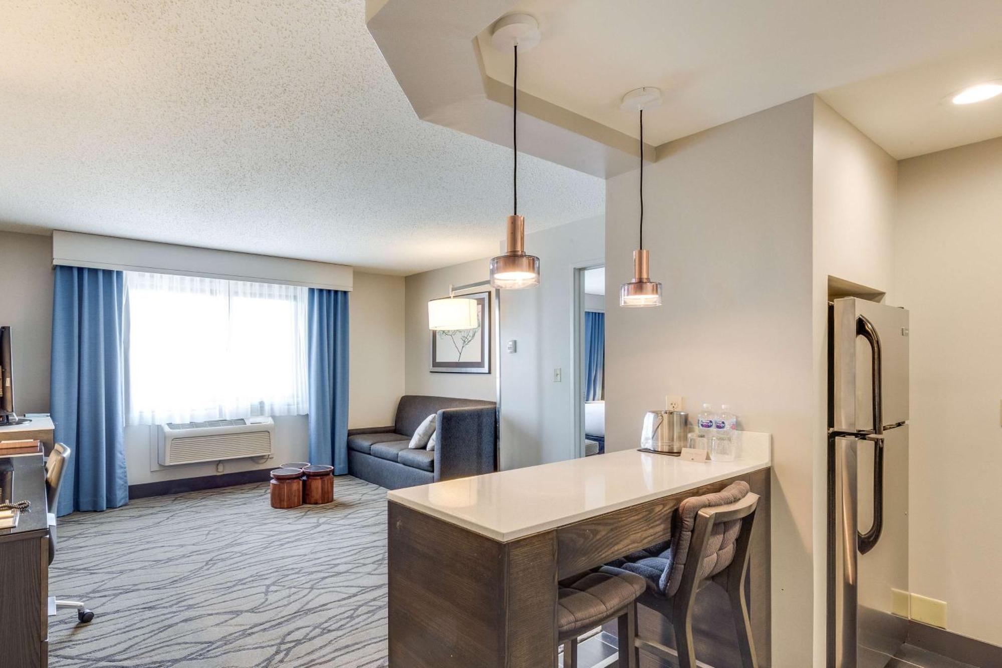 Doubletree By Hilton Racine Harbourwalk Hotel Ngoại thất bức ảnh