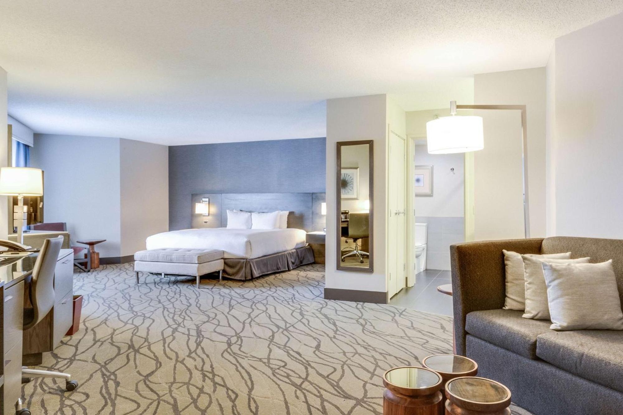 Doubletree By Hilton Racine Harbourwalk Hotel Ngoại thất bức ảnh