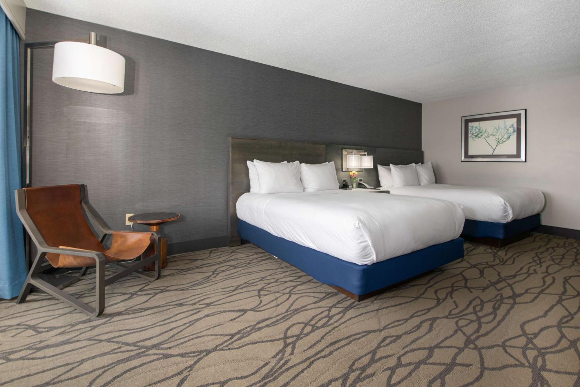 Doubletree By Hilton Racine Harbourwalk Hotel Ngoại thất bức ảnh